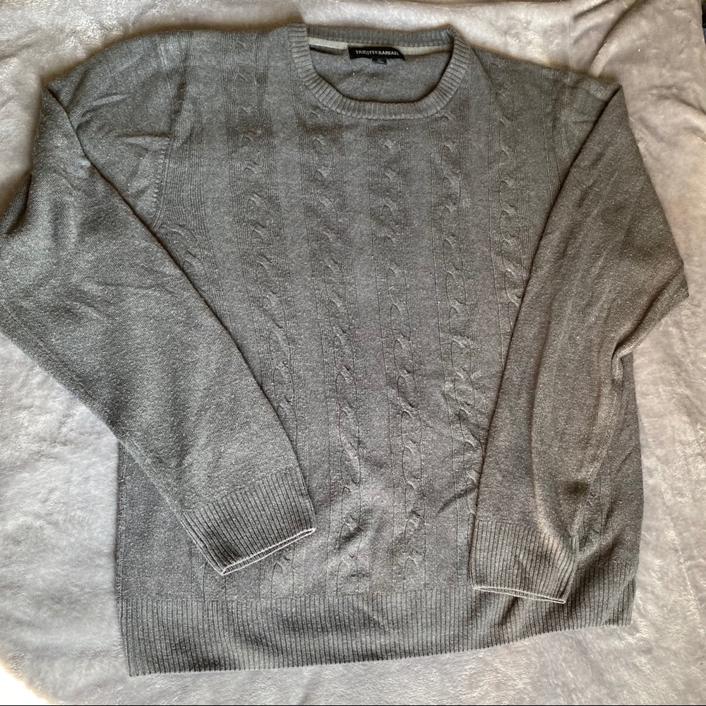 Men’s Gray Cable Knit Sweater
